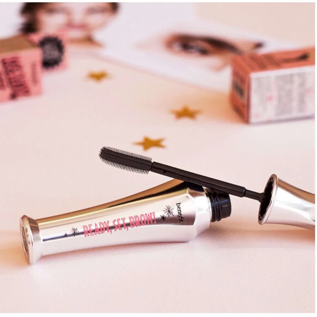 ماسكرا حواجب ميني 24 ساعة - شفاف